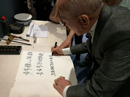 微信图片_20181018110822.jpg 微信图片_20181018110822.jpg